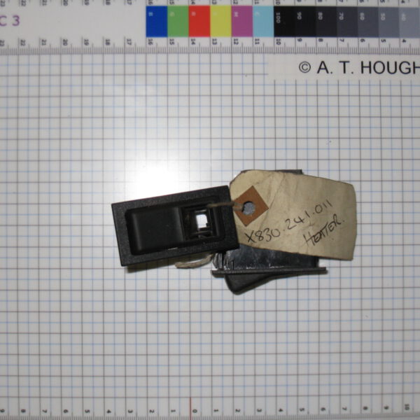 TOGGLE SWITCH