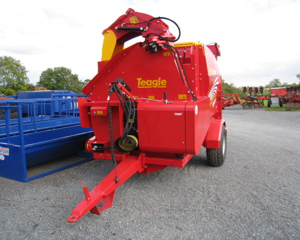 Teagle 8500 Feeder Bedder